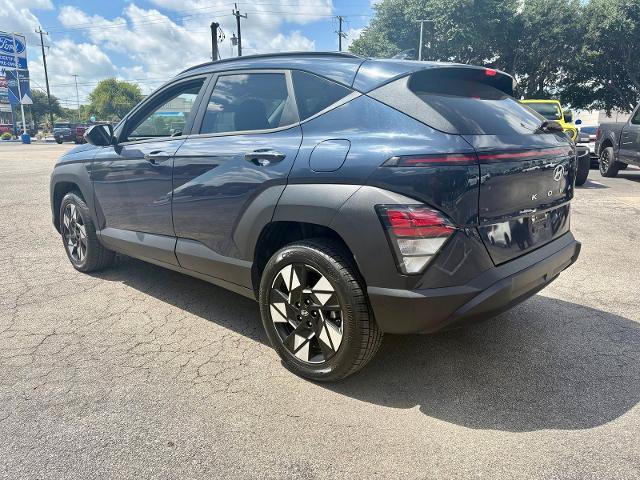 Used 2024 Hyundai Kona SEL AWD/4WD image 3