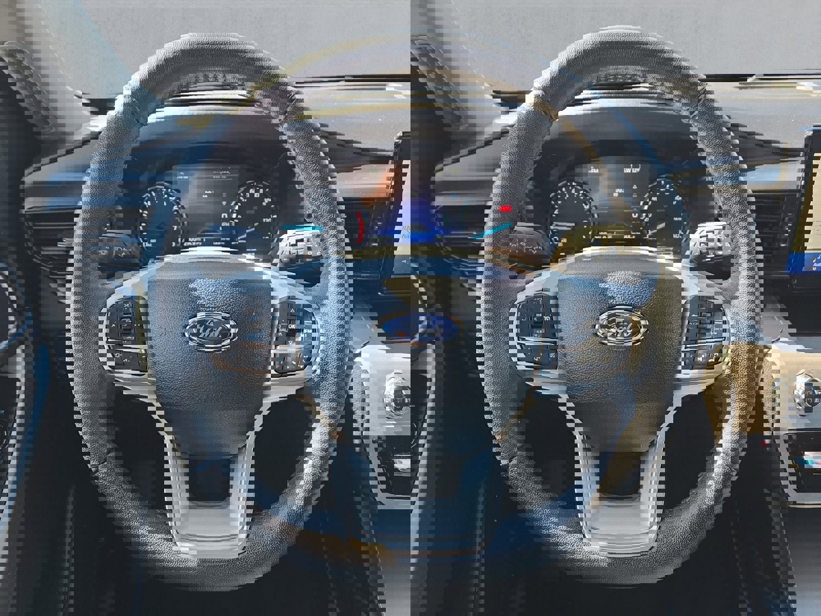 Certified 2024 Ford Explorer XLT image 13