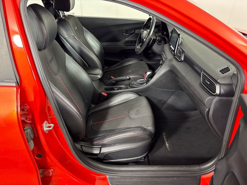 Used 2020 Hyundai Veloster 2.0 Premium FWD image 6