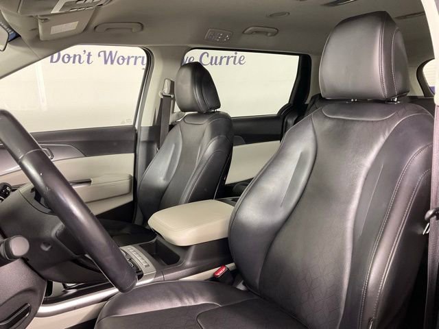 Used 2022 Kia Carnival LX image 14
