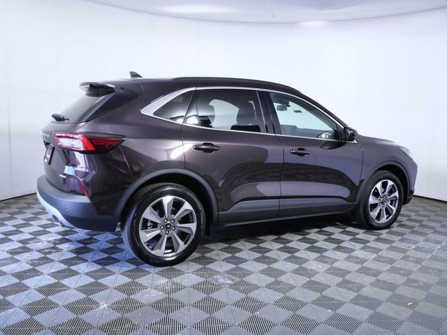 Certified 2023 Ford Escape Platinum w/ Premium Technology Package AWD/4WD image 8