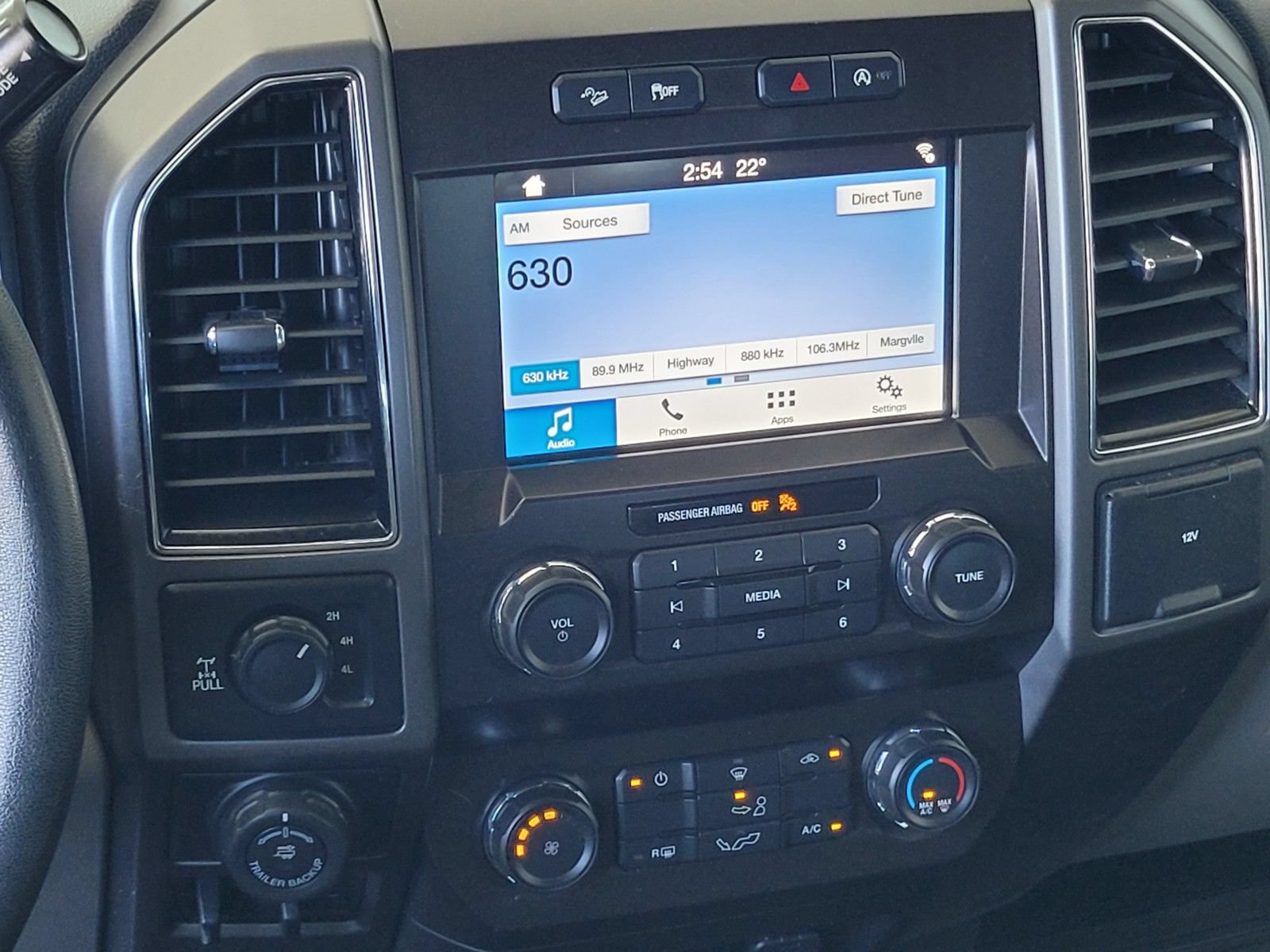 Certified 2019 Ford F150 XLT w/ Trailer Tow Package AWD/4WD image 15