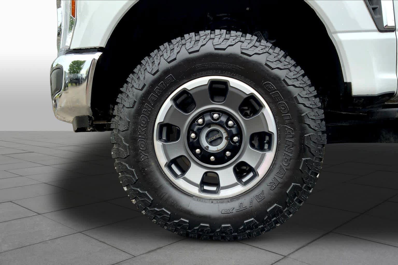Certified 2024 Ford F350 King Ranch w/ Tremor Off-Road Package AWD/4WD image 13