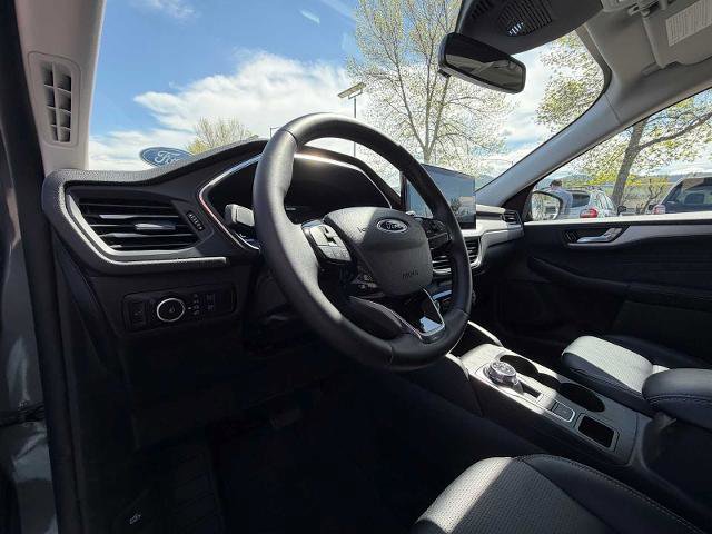 Certified 2025 Ford Escape Platinum AWD/4WD image 12