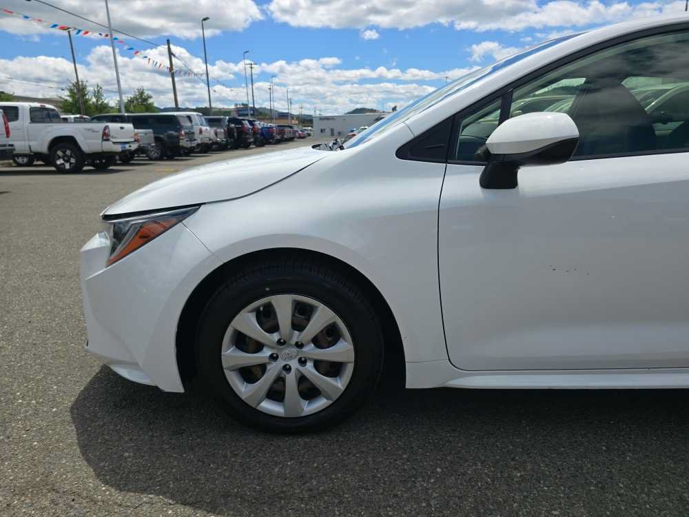 Used 2020 Toyota Corolla LE w/ Carpet Mat Package (TMS) FWD image 18