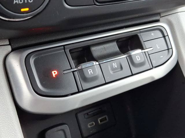 Used 2023 GMC Acadia SLT w/ Technology Package FWD image 17