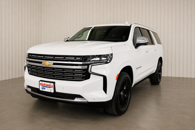 Used 2021 Chevrolet Suburban Premier AWD/4WD image 3