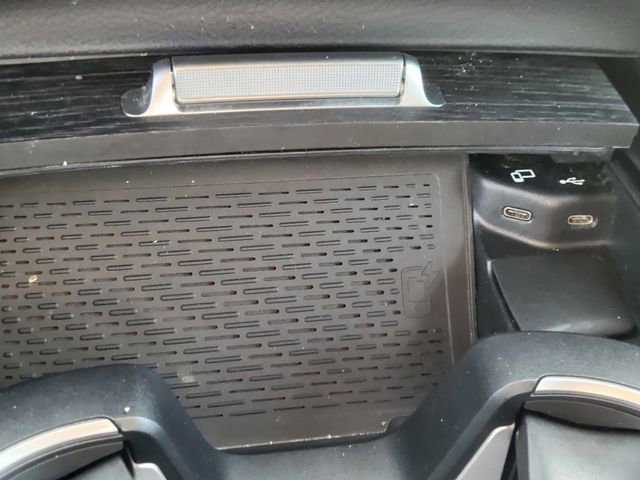 Used 2020 Mercedes-Benz GLE 450 4MATIC image 29