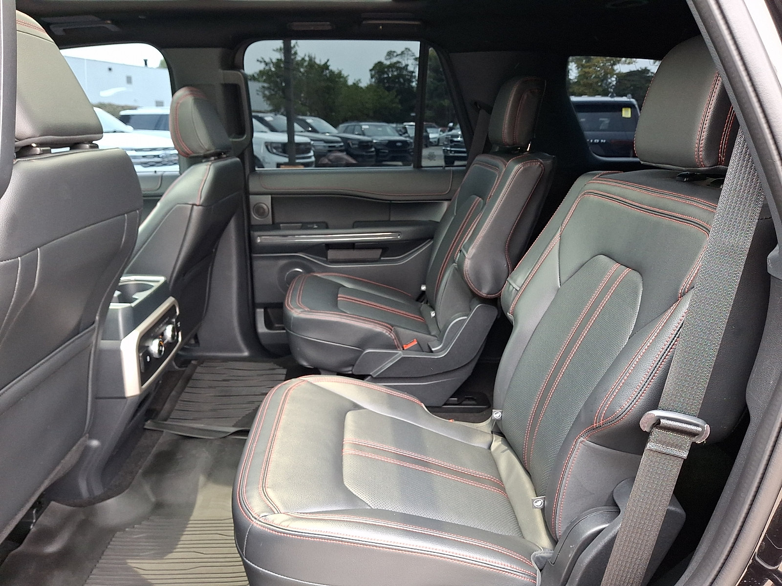 Certified 2022 Ford Expedition Limited AWD/4WD image 13