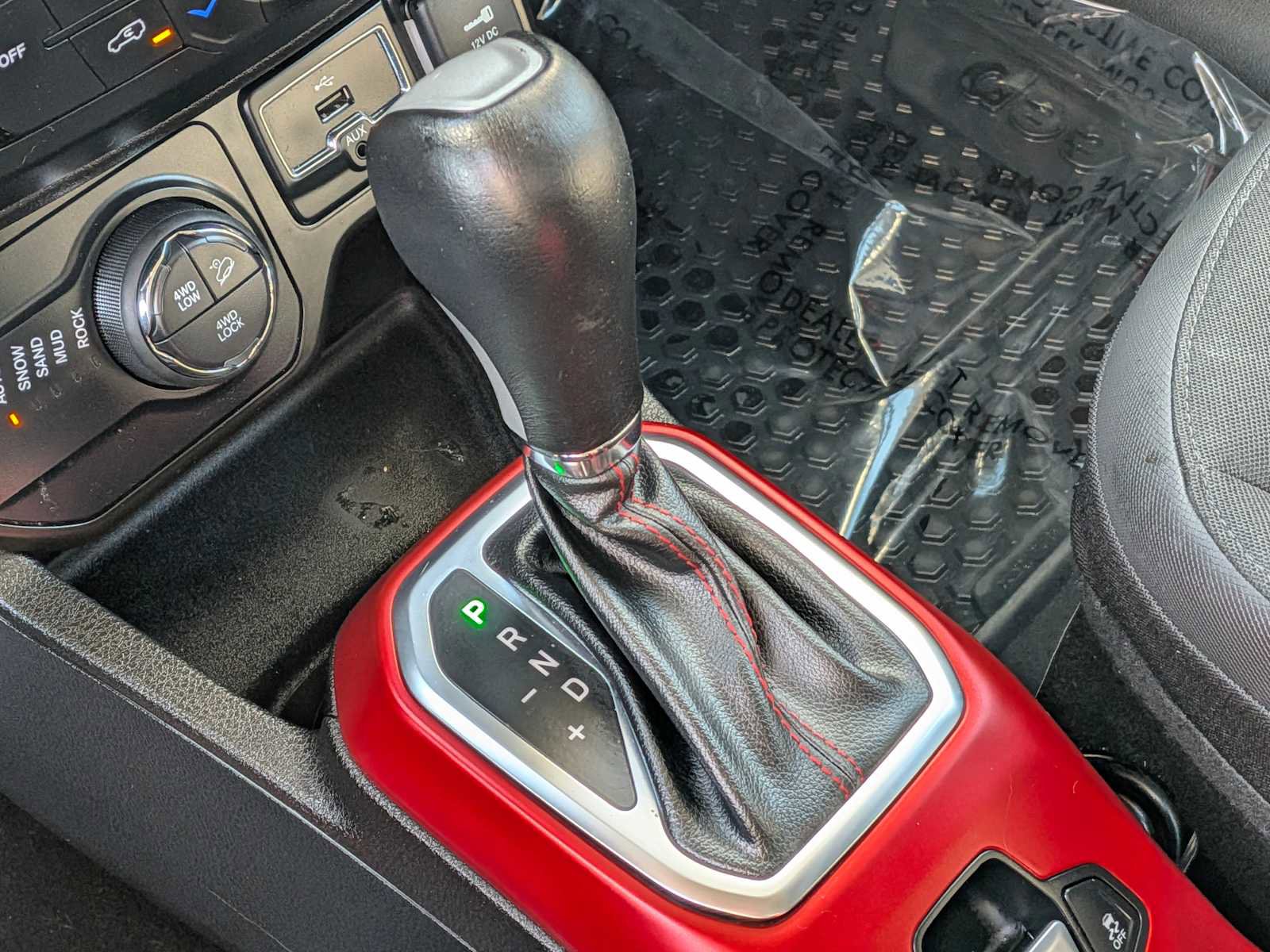 Used 2021 Jeep Renegade Trailhawk image 33