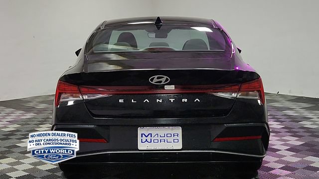 Used 2025 Hyundai Elantra SEL FWD image 6