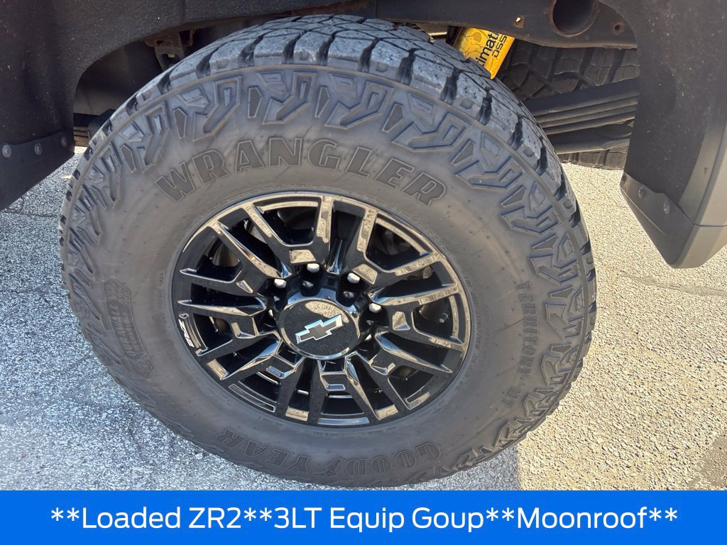 Used 2024 Chevrolet Silverado 2500 ZR2 w/ Snow Plow Prep/Camper Package AWD/4WD image 38