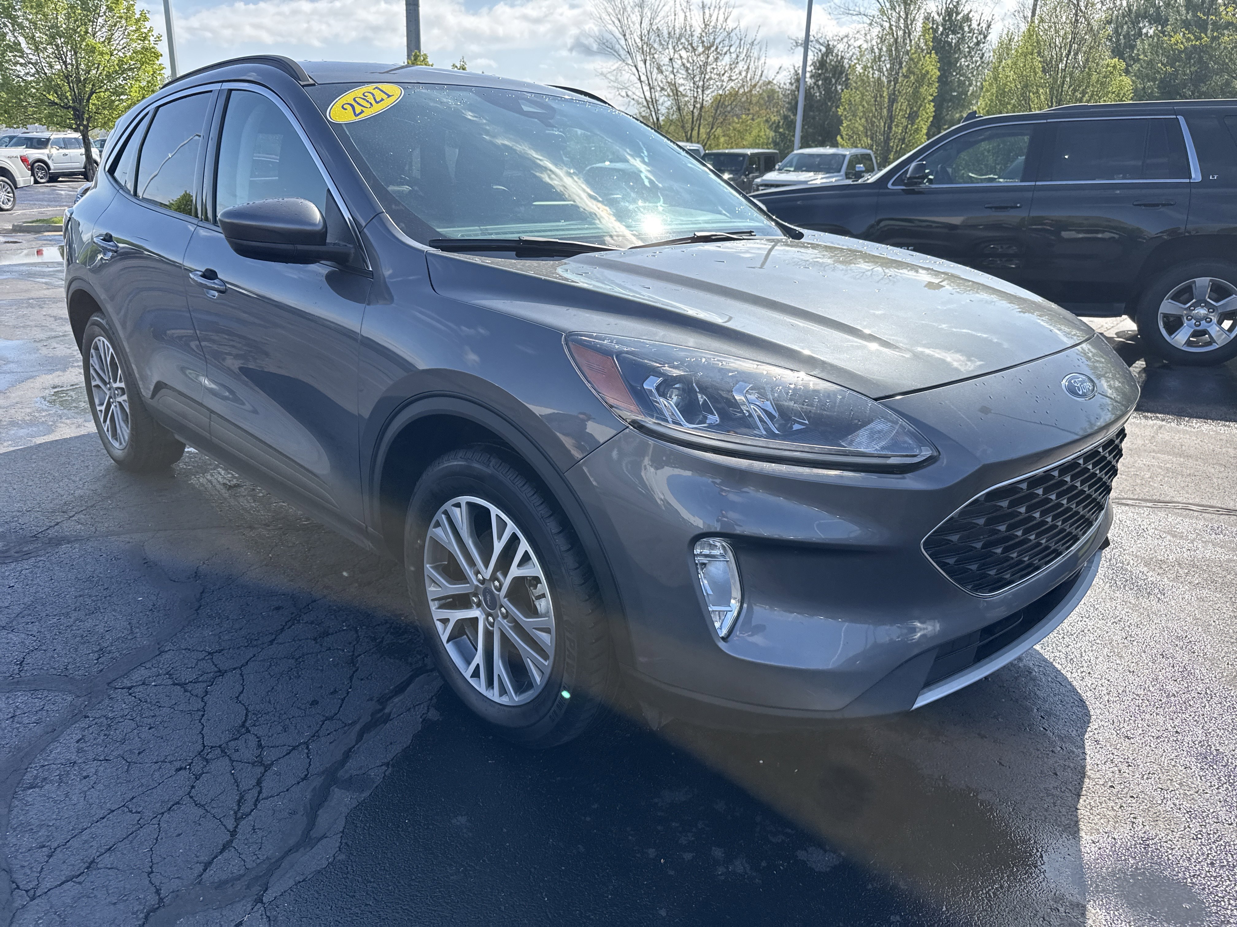 Certified 2021 Ford Escape SEL w/ Technology Package AWD/4WD image 11