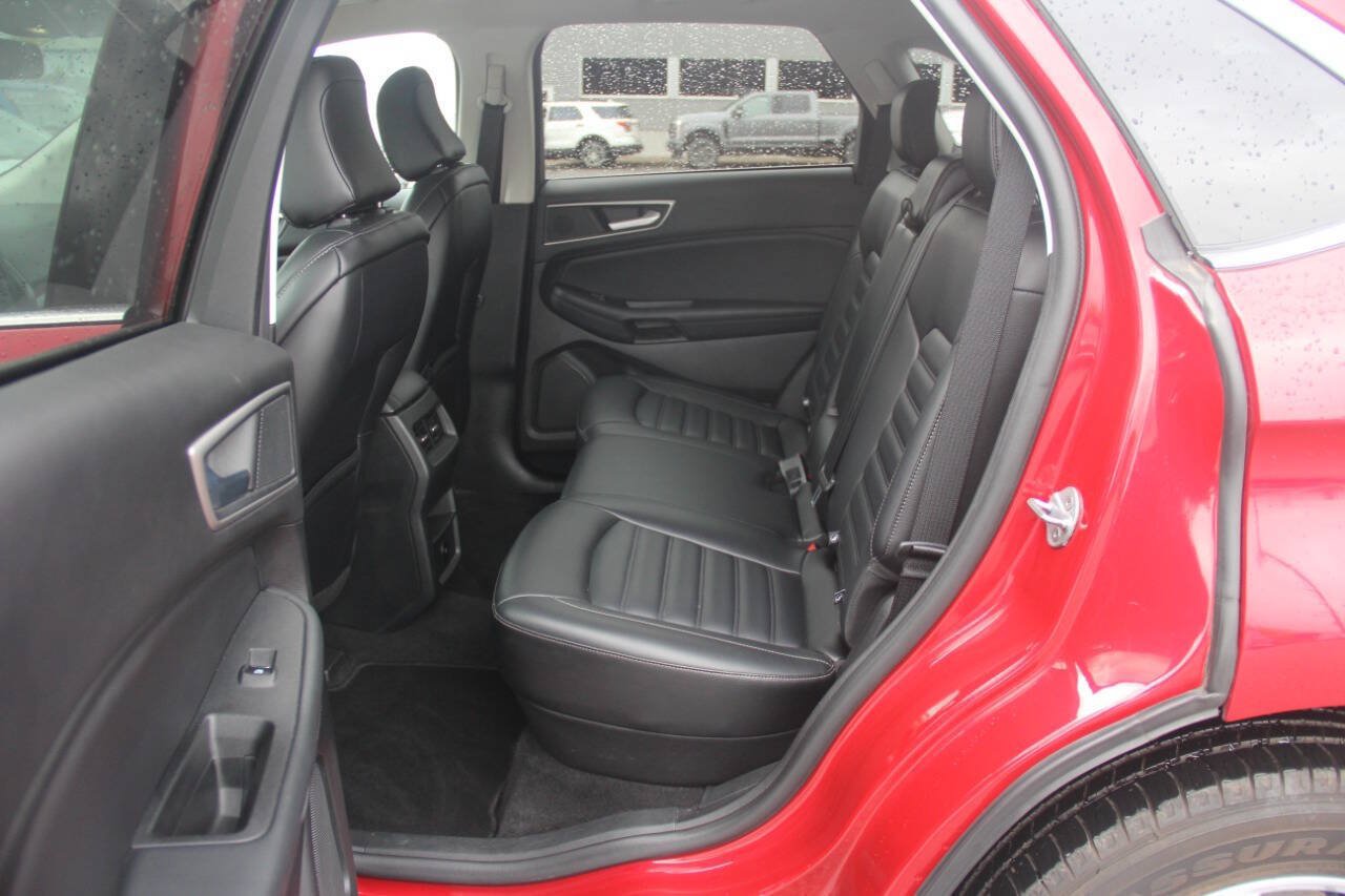 Certified 2024 Ford Edge SEL AWD/4WD image 12