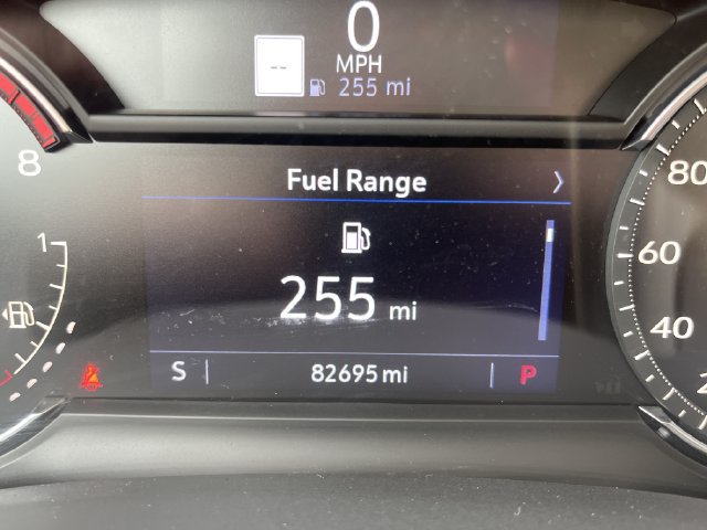 Used 2021 Cadillac XT5 Premium Luxury w/ LPO, Floor Liner Package FWD image 9