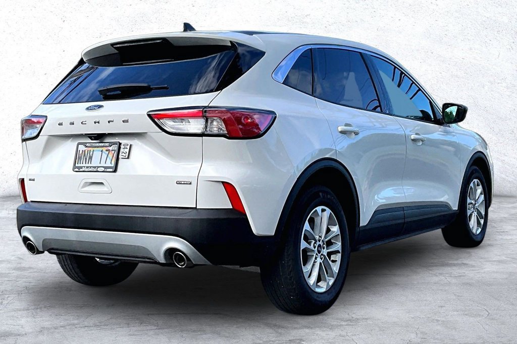 Certified 2022 Ford Escape SE w/ Convenience Package FWD image 2
