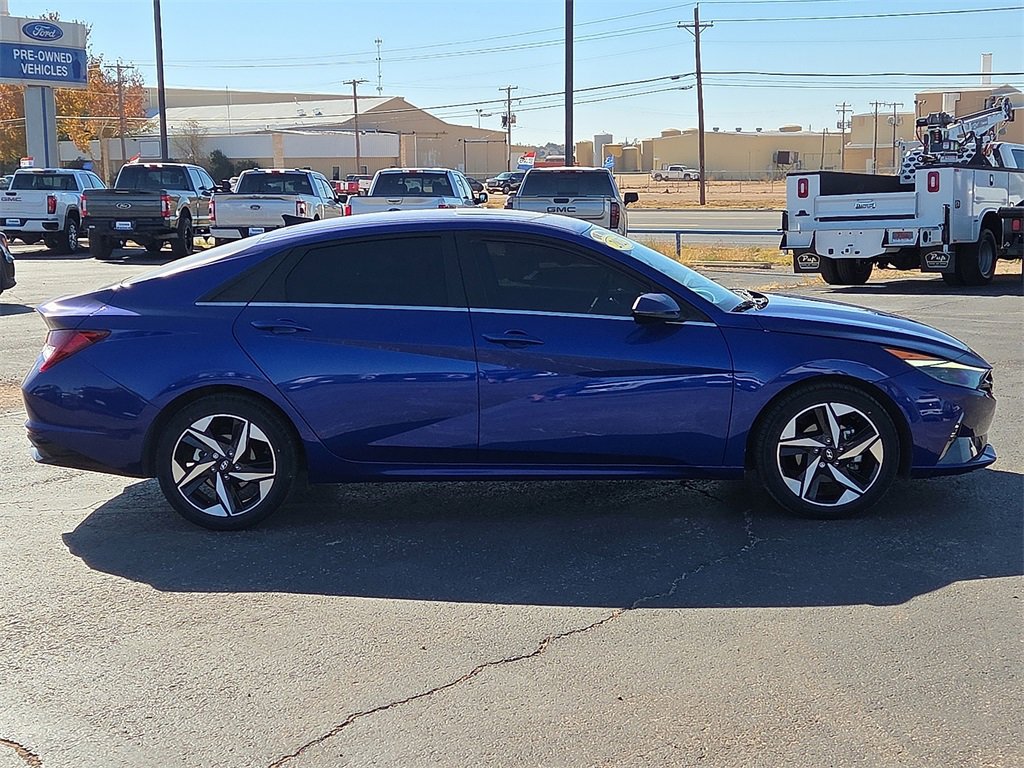 Used 2023 Hyundai Elantra Limited image 6