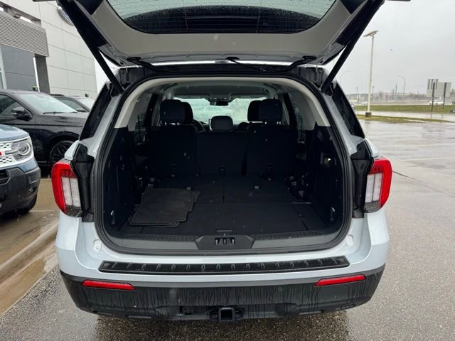 Certified 2025 Ford Explorer Active AWD/4WD image 41