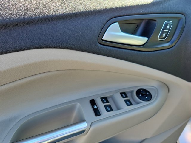 Certified 2018 Ford Escape SEL w/ Ford Safe & Smart Package image 20