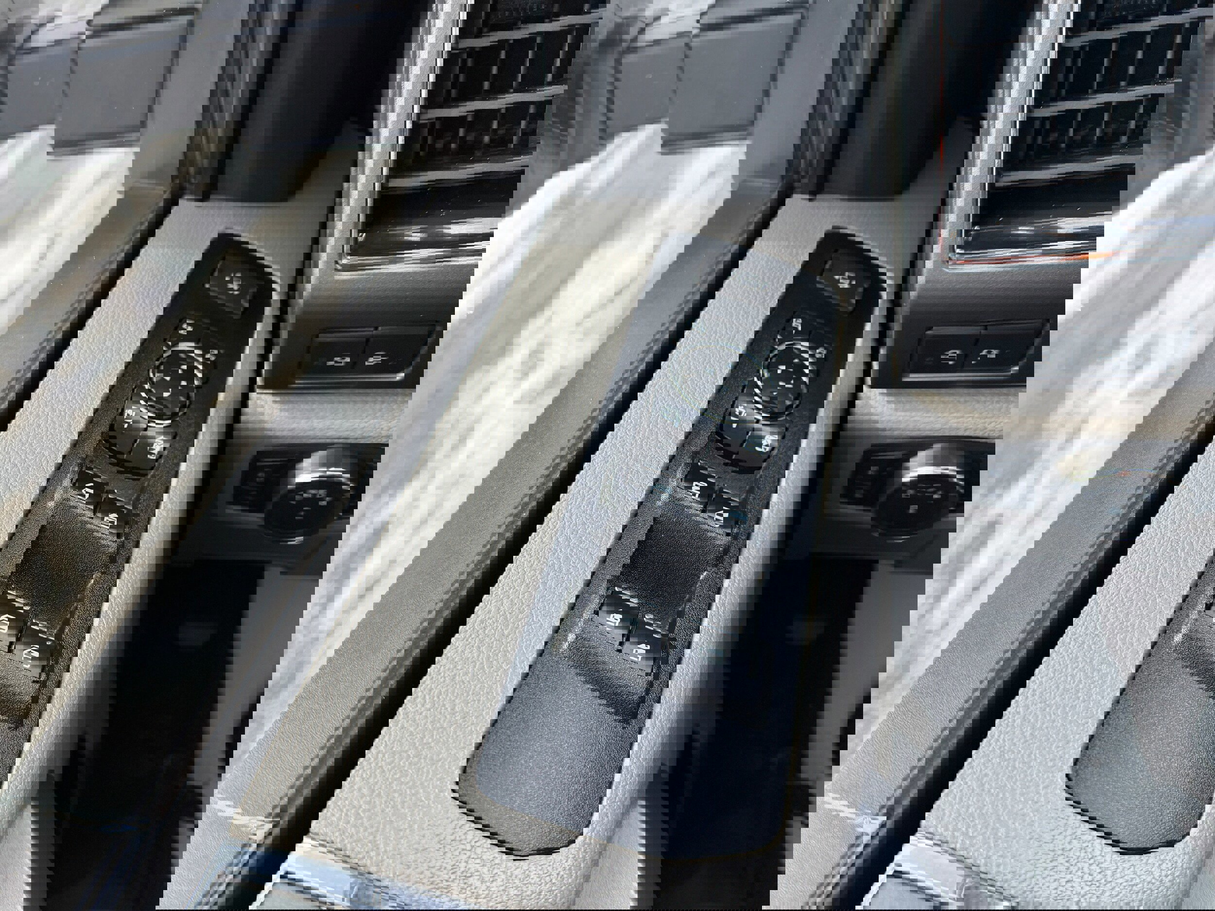 Certified 2022 Ford F250 XLT w/ XLT Premium Package image 27