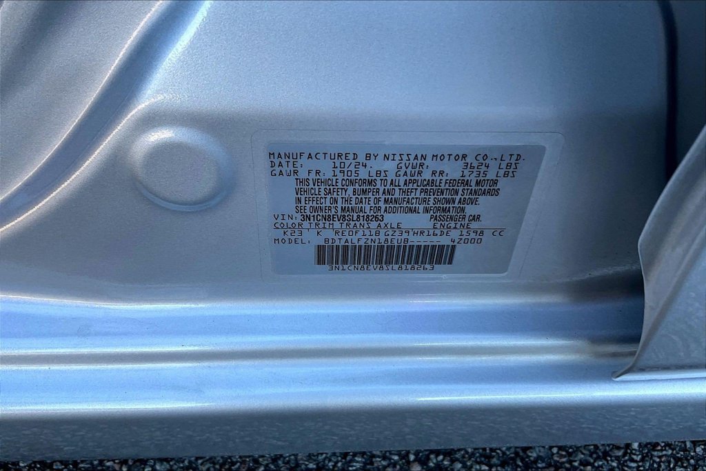 Used 2025 Nissan Versa SV FWD image 19