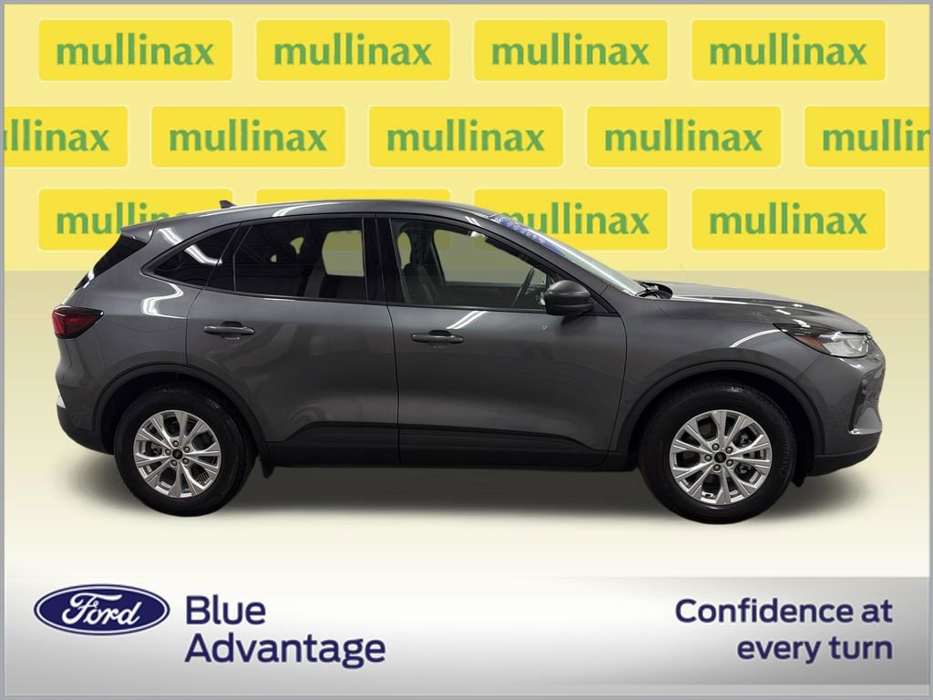 Certified 2025 Ford Escape Active FWD video 2