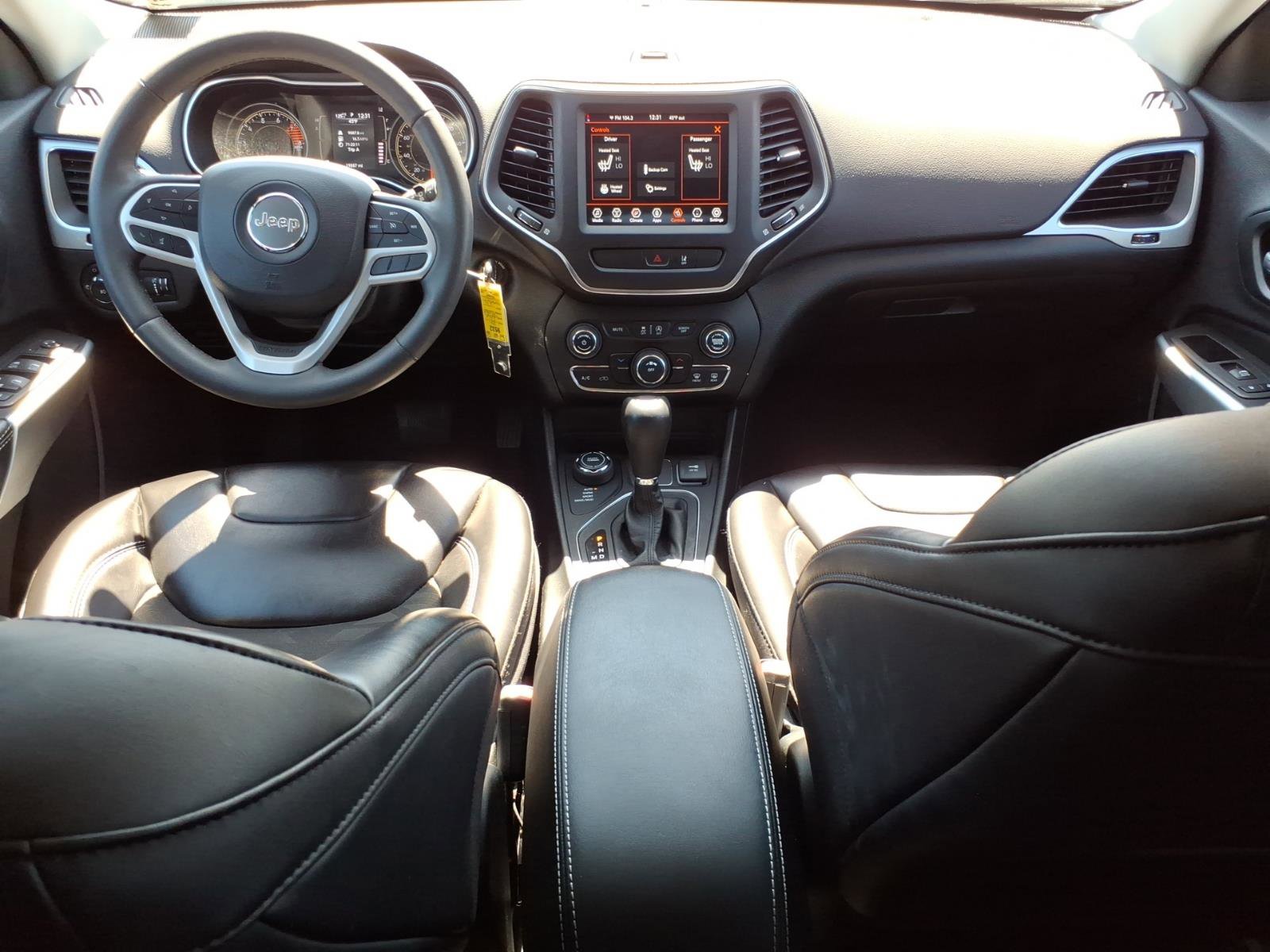 Used 2022 Jeep Cherokee Latitude AWD/4WD image 10