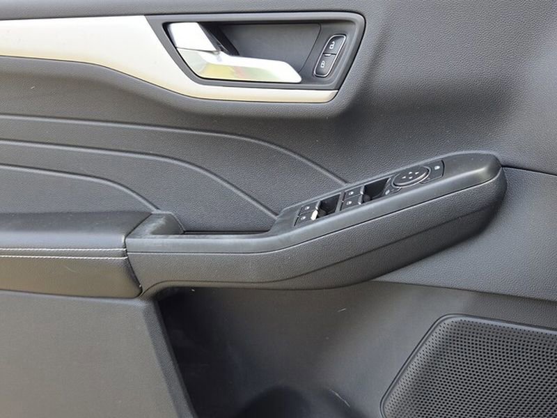 Certified 2021 Ford Escape SE w/ SE Sport Appearance Package image 27