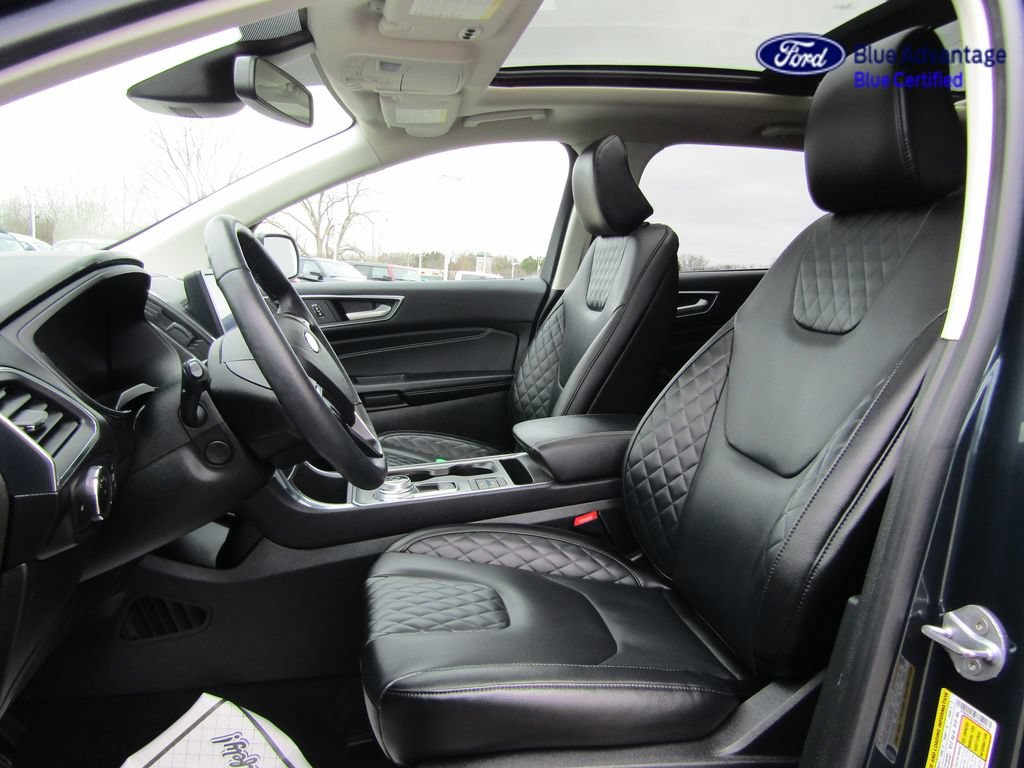 Certified 2023 Ford Edge Titanium w/ Equipment Group 301A AWD/4WD image 3
