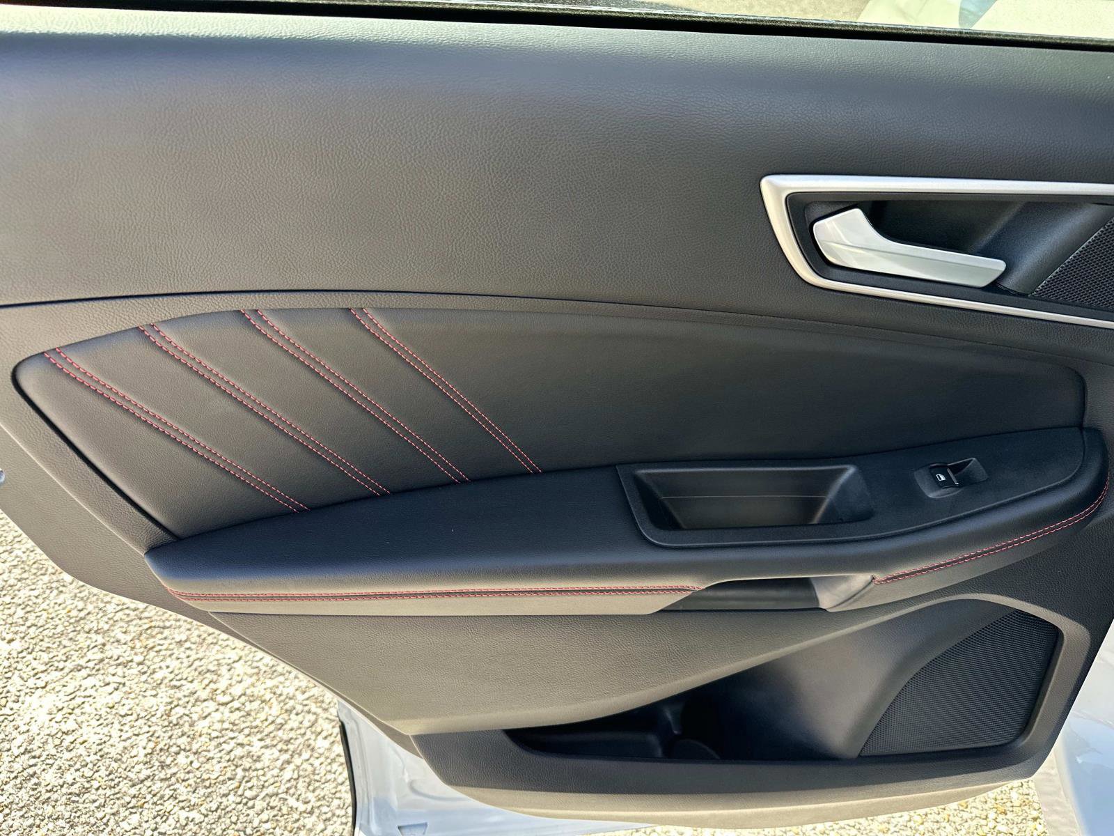 Certified 2022 Ford Edge ST-Line image 30