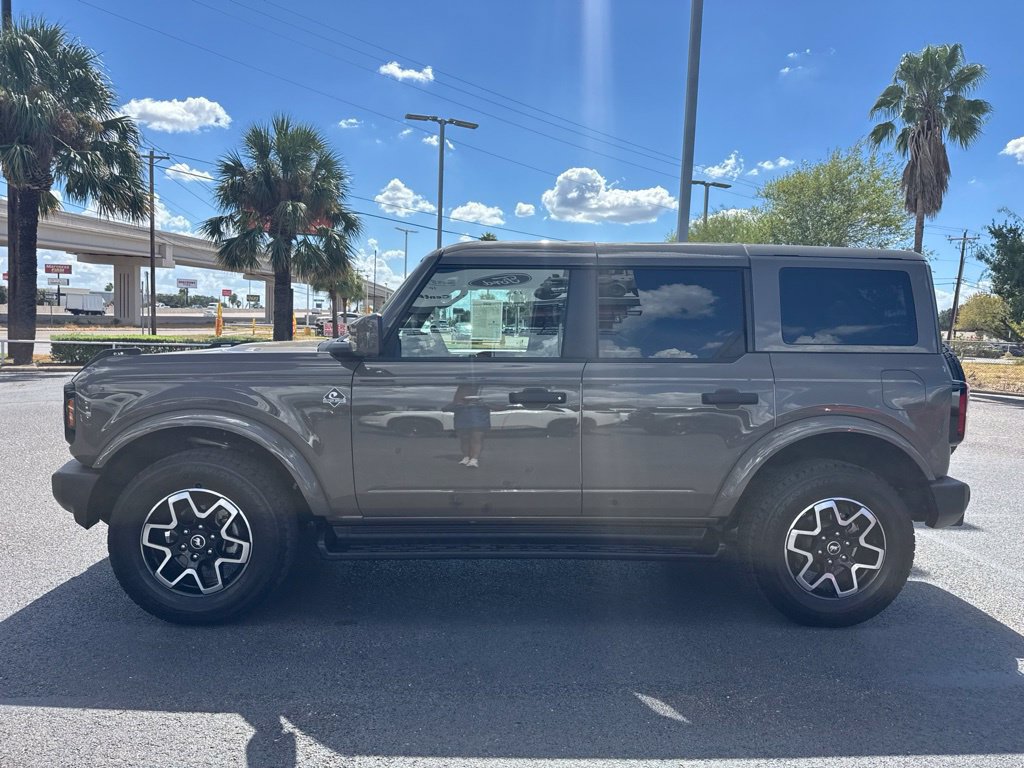 Certified 2026 Ford Bronco Outer Banks AWD/4WD image 2