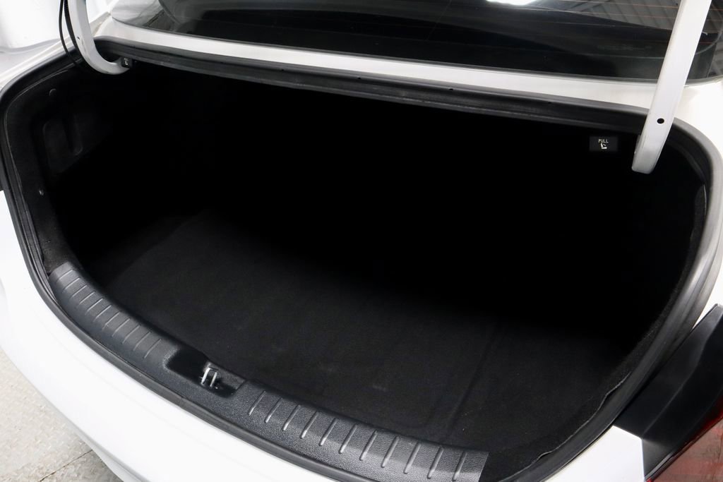 Used 2023 Kia Forte LXS image 12