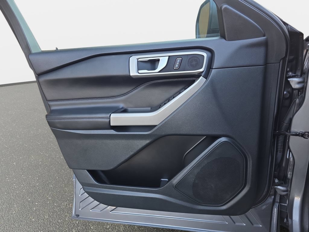 Certified 2023 Ford Explorer XLT AWD/4WD image 25