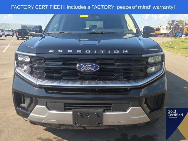 Certified 2025 Ford Expedition Platinum AWD/4WD image 4