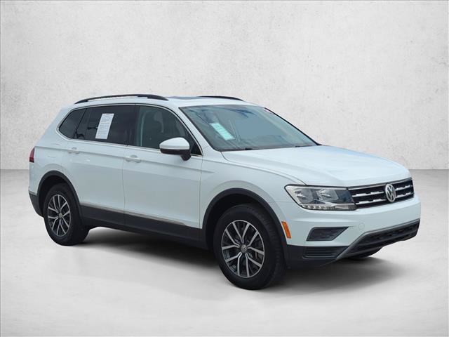 Used 2020 Volkswagen Tiguan SE w/ Panoramic Sunroof Package FWD image 3