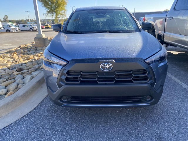 Used 2026 Toyota Corolla Cross L FWD image 2