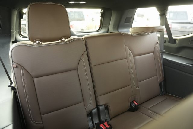 Used 2021 Chevrolet Suburban High Country w/ Max Trailering Package image 15