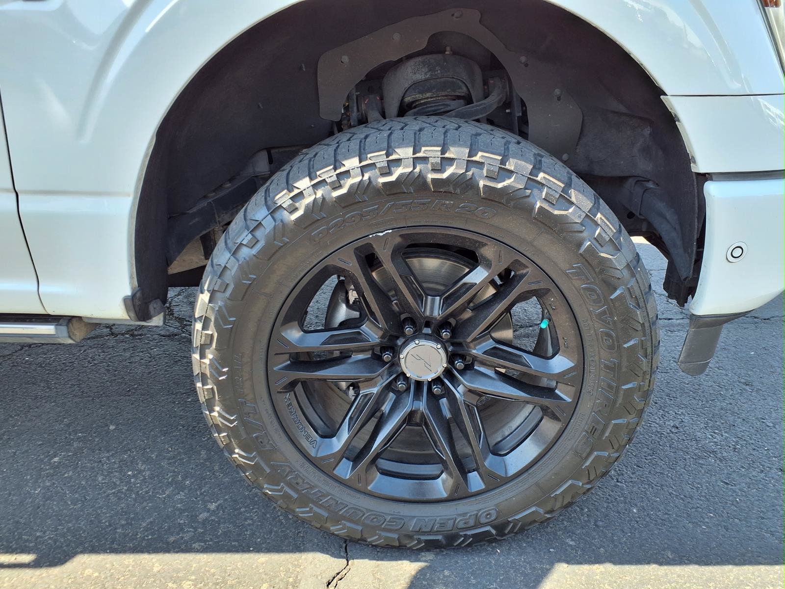 Certified 2021 Ford F150 Platinum w/ Equipment Group 701A High AWD/4WD image 9