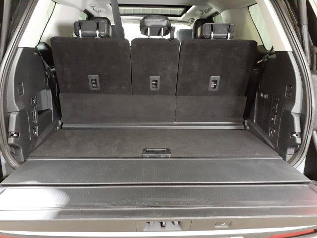 Certified 2025 Ford Expedition Platinum AWD/4WD image 11