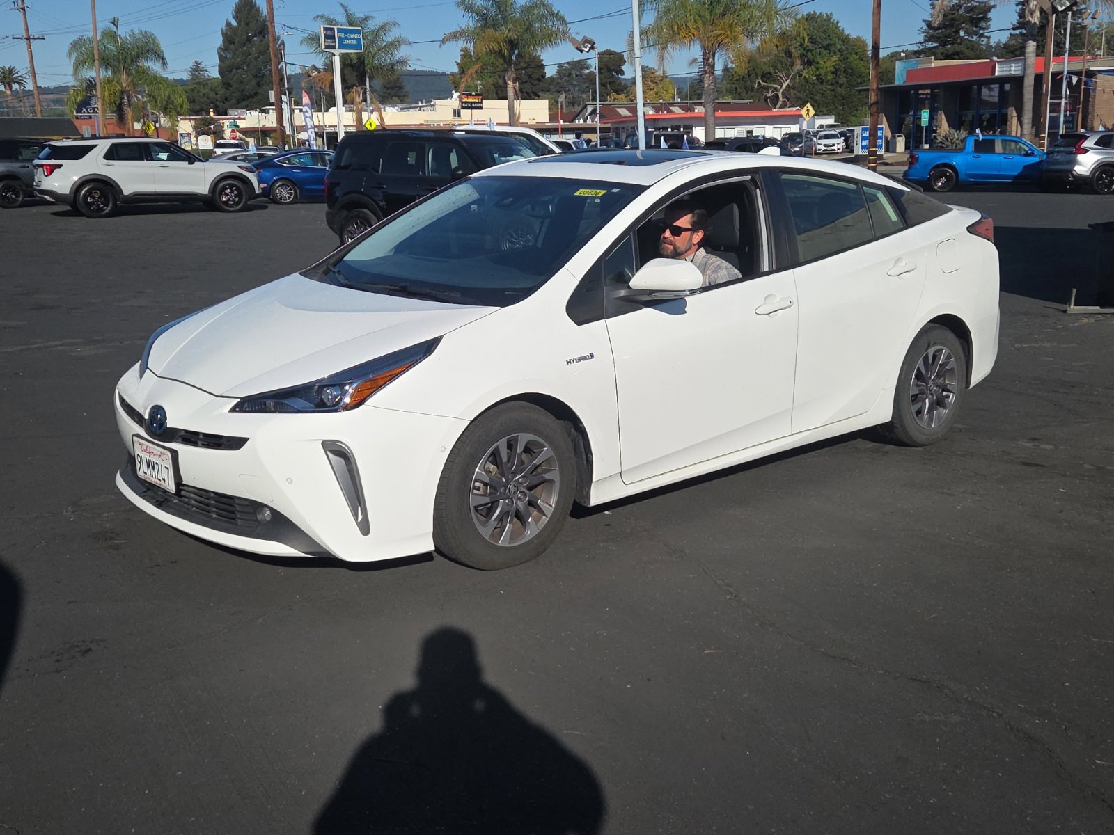Used 2022 Toyota Prius XLE w/ Premium Convenience Package FWD image 11