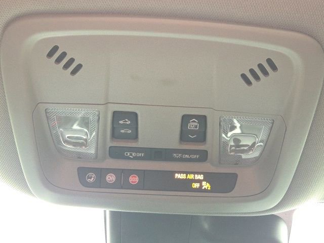 Used 2022 Chevrolet Malibu Premier image 30