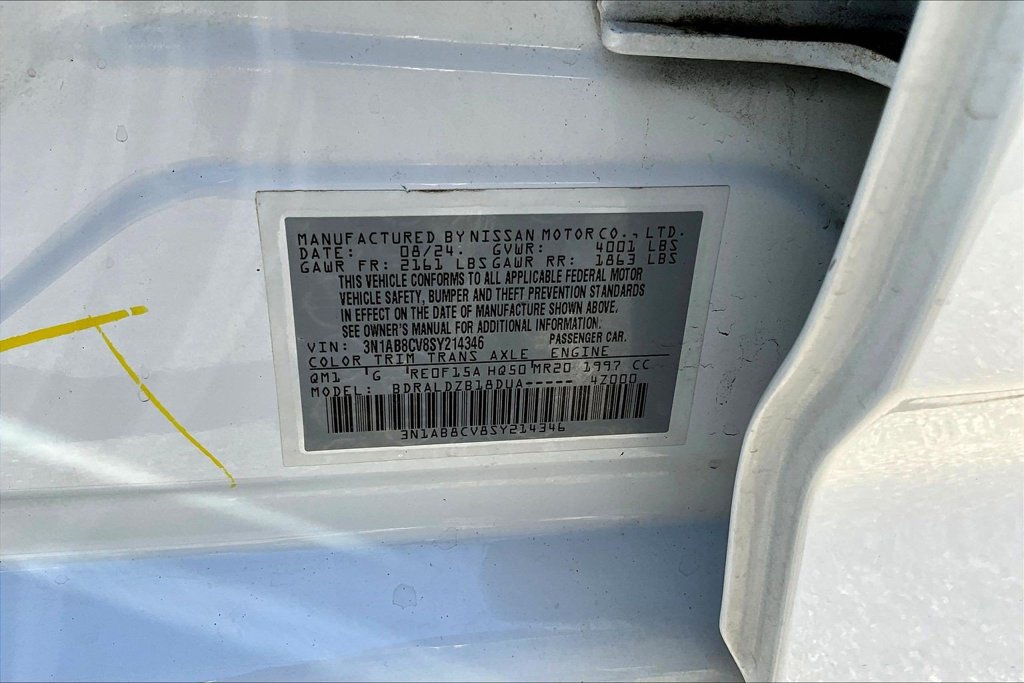 Used 2025 Nissan Sentra SV FWD image 21