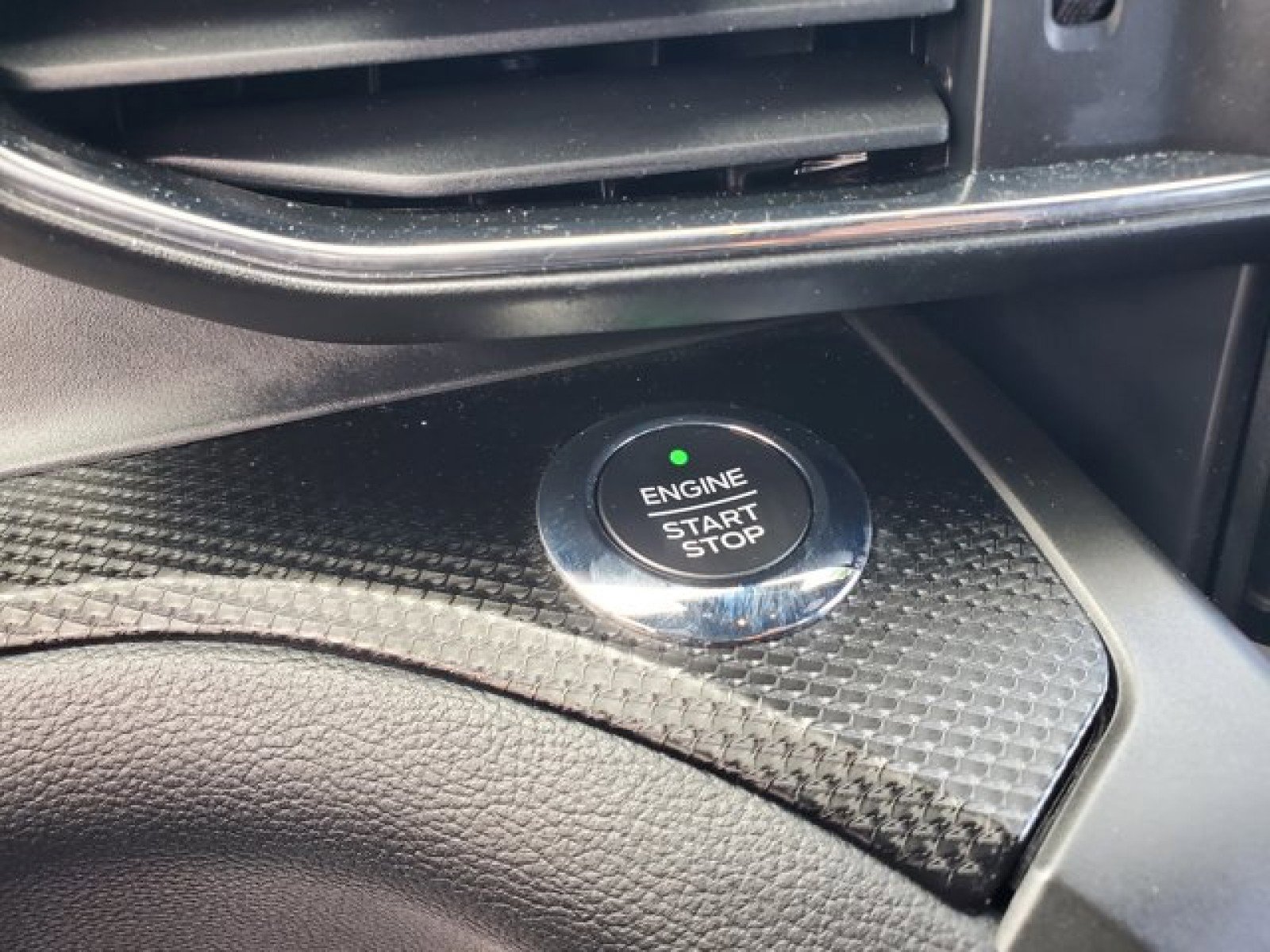 Certified 2020 Ford Explorer ST w/ Premium Technology Package image 21