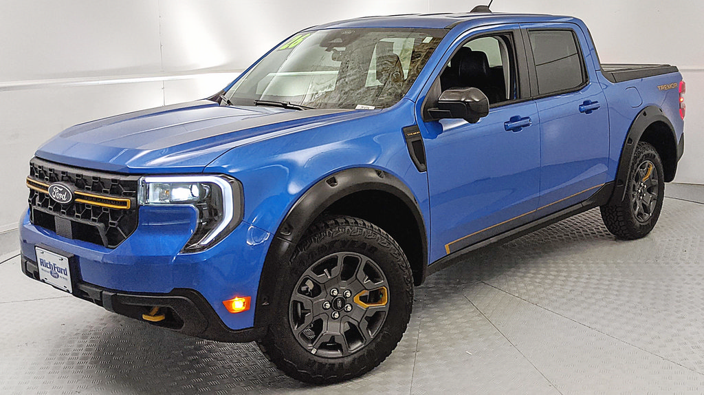Certified 2026 Ford Maverick Tremor AWD/4WD image 6