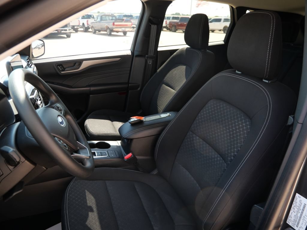 Certified 2025 Ford Escape Active AWD/4WD image 18