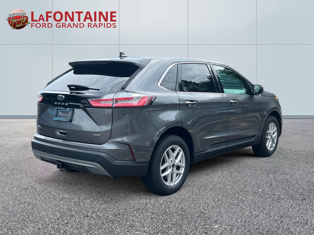Certified 2023 Ford Edge SEL w/ Convenience Package AWD/4WD image 7