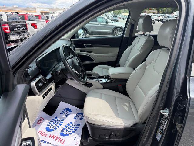 Used 2024 Kia Telluride S AWD/4WD image 11