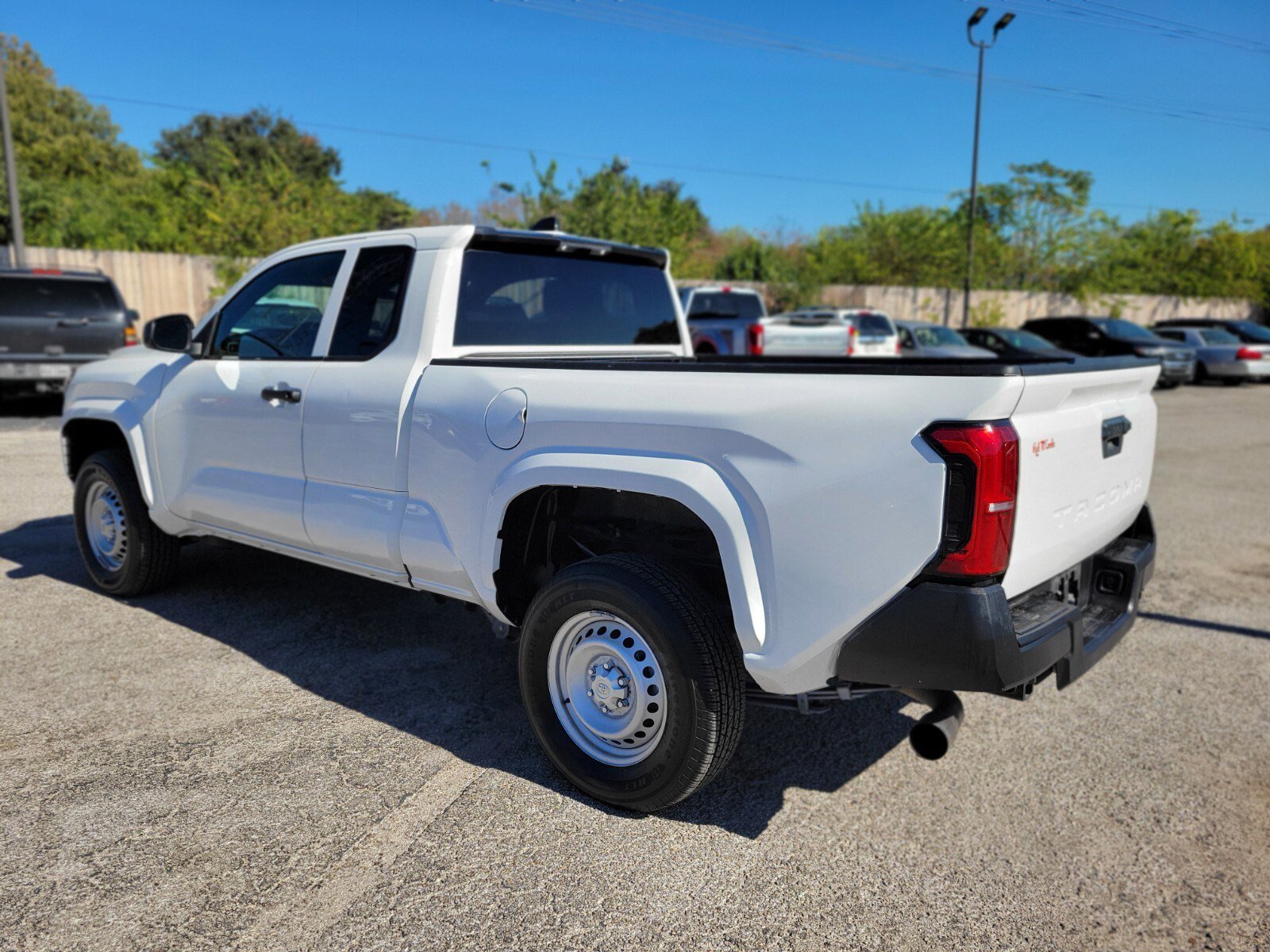 Used 2024 Toyota Tacoma SR image 6