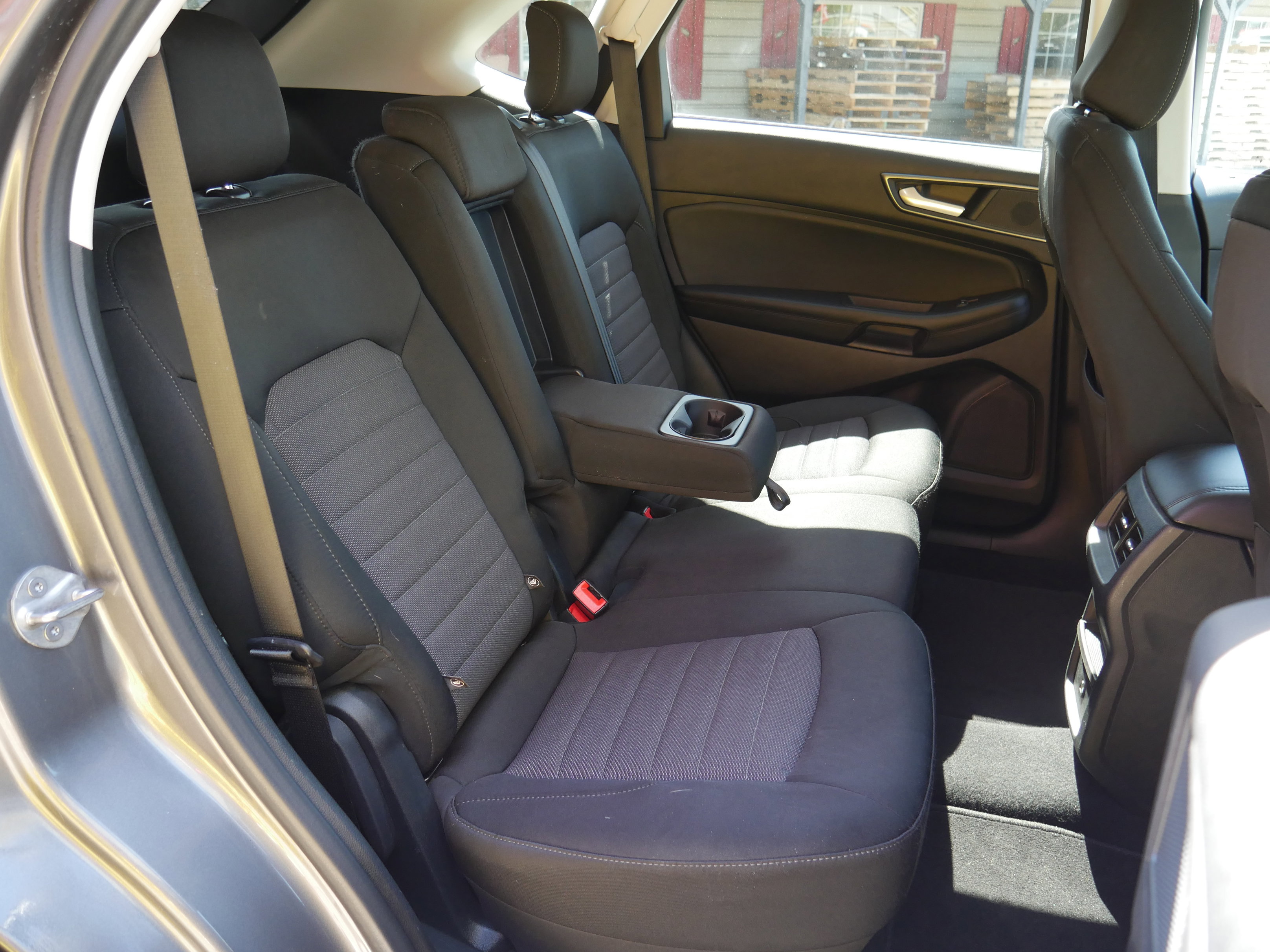 Certified 2022 Ford Edge SE w/ Black Appearance Package AWD/4WD image 26