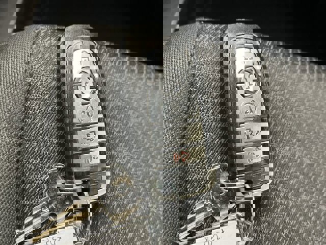 Certified 2022 Ford F150 XLT w/ Equipment Group 302A High image 33